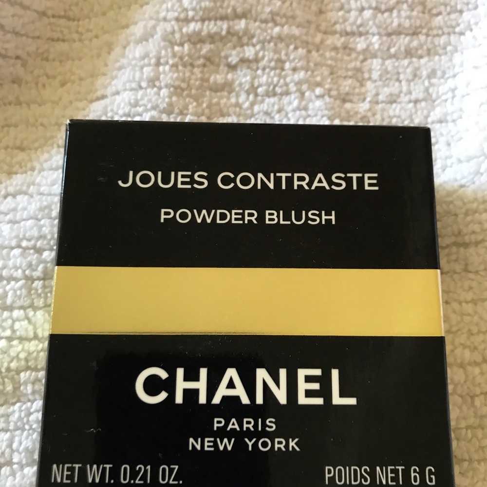 CHANEL Powder Blush Compact sphere Angel Rose